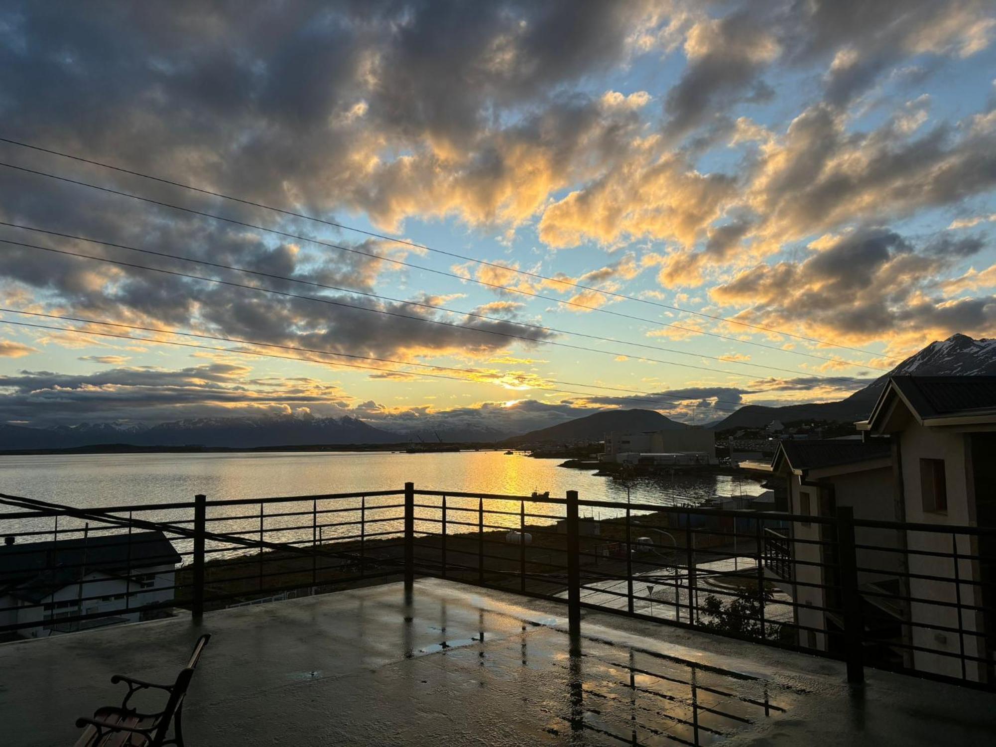 Balcones Del Beagle Apart Ushuaia Exterior photo